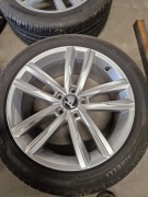 Oryginalne alufelgi  VW  Passat B8 