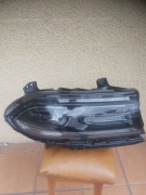 Lampa  przednia  prawa  Dodge  Charger