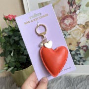Brelok breloczek zawieszka czerwone serce złote serduszko perła