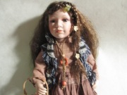 VINTAGE PORCELANOWA KOLEKCJONERSKA  LALKA "ANIA" Z KOSZEM  / NR3/          