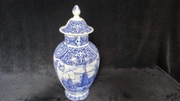 waza porcelanowa niebieska delft