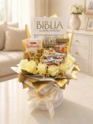 Flower box z słodyczami i Biblią