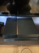 Konsola Sony PlayStation 4 pad kabel zasilający i kabel hdmi