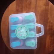 Dziurkacze 8 szt zestaw różnych wzorów w praktycznej walizce 