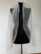 Biały welon ślubny weselny, z perełkami, grzebyk, 90cm