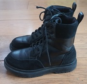 Botki Reserved ze skórzanymi wstawkami rozmiar 34