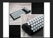 Mata zdrowotna do akupresury z kolcami oraz poduszka