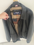 Czarna skórzana kurtka Air Force USA vintage bomberka L