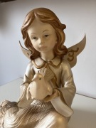 Figurka Aniołka z gołąbkiem