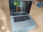 MacBook Pro, 15 cali, 2008 