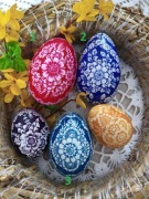 pisanki kraszanki skrobane kolorowe kurze gęsie jajka