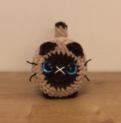 Ręcznie robiony na szydełku kotek Ragdoll mini