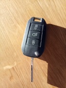 Kluczyk samochodowy peugot