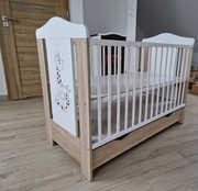 Łóżeczko dziecięce z materacem i dodatkami
