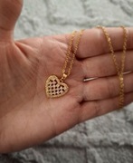 Naszyjnik w kolorze złotym z sercem z cyrkoniami walentynki