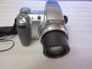 Aparat cyfrowy kompaktowy Sony DSC-H2 Super SteadyShot