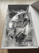 Czarne damskie sandały na wysokiej szpilce.