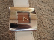 REMANENT W ŻONINEJ SZUFLADZIE - zegarek na białym pasku, ładny