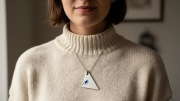 Zawieszka/naszyjnik z porcelany - upcycling rękodzieło, unikat eko prezent