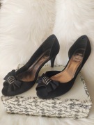 Szpilki czółenka na obcasie 38 CODE buty czarne satyna