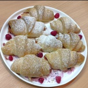 Rogaliki z nadzieniem