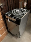 Zmywarka Candy CDI 2L1047 - części 