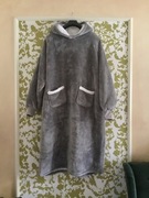 Kocobluza, ciepły szlafrok, długi 130 cm z dwoma kieszeniami. Bardzo gruby
