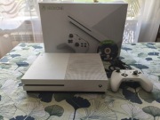 Xbox One S 1TB + pad + karton + FIFA 18