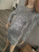 Sukienka  Wieczorowa mini srebrna z marszczeniami 