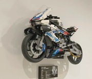 LEGO BMW M 1000RR 42130 mocowanie uchwyt na ścianę 