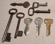 Stare klucze, surówki i ciekawe z wyglądu