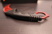 FadeCase Karambit (Crimson Web), czerwony 