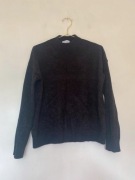 czarny sweter szenilowy &Other Stories szenila S półgolf 36