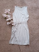 Nowa bardzo dziewczęca sukienka 