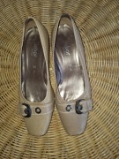 Półbuty damskie beżowe marki Gabor