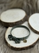 Bransoletka kokardka z zawieszką