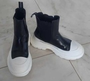 Botki Kalosze Sneakersy McQueen 36 – Stylowe i Wygodne!