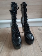 Czarne lakierowane botki na szpilce 