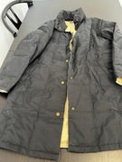 Czarny pikowany płaszcz