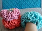 Gumka do włosów szydełkowa scrunchie 