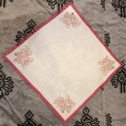 Obrus liście 60 x 63 cm - rękodzieło, nowe