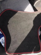 Dwa Dywaniki tylnie GOLF V