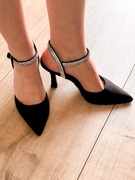 Czarne satynowe szpilki Catwalk Deichmann z cyrkoniami - 38 na sylwestra