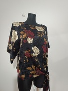 Bluzka w kwiaty firmy F & F używana rozmiar 34/40