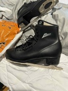 ŁYŻWY FIGUROWE ROZMIAR 42   280mm NOWE!