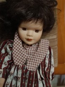 Kolekcjonerska  Lalka porcelanowa 31cm. w super stanie