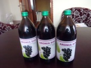 Sok z aronii z cukrem i liśćmi malin ,smaczny ,3 litry