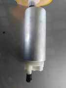 Pompka paliwa uniwersalna 12v 8mm 