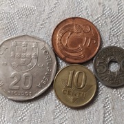 Zestaw monet Europa 4 szt. każda inna.