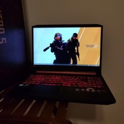 Nitro TOP Laptop do gier 8 rdzeni GTX 1650 DDR4